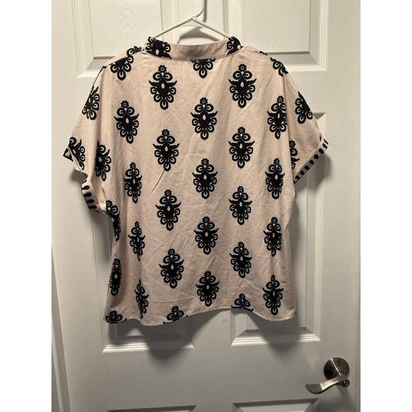 SHEIN BOHO Short Sleeve V-Neck Printed Blouse - Picture 5 of 5